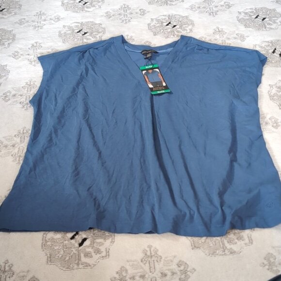 Tops - XL Banana Republic sleeveless shirt